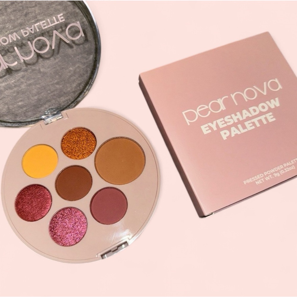 Pear Nova Eyeshadow Palette